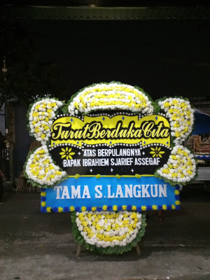 Papan Bunga Duka di Sungai Lekop